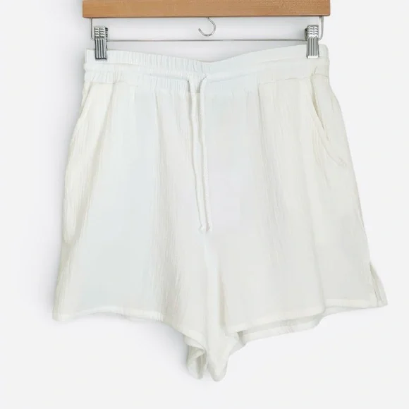 Dippin Daisy’s White Shorts Cotton Crinkle Gauze Swim Coverup Women’s Large NWT - Picture 3 of 9